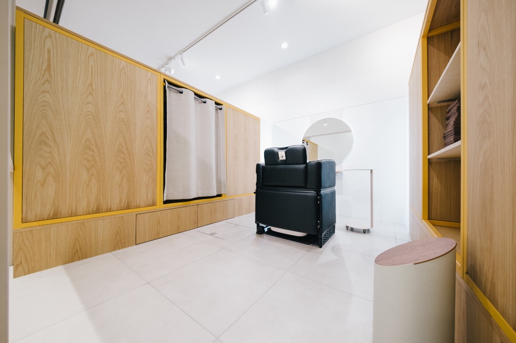 SEAM 福岡 半個室